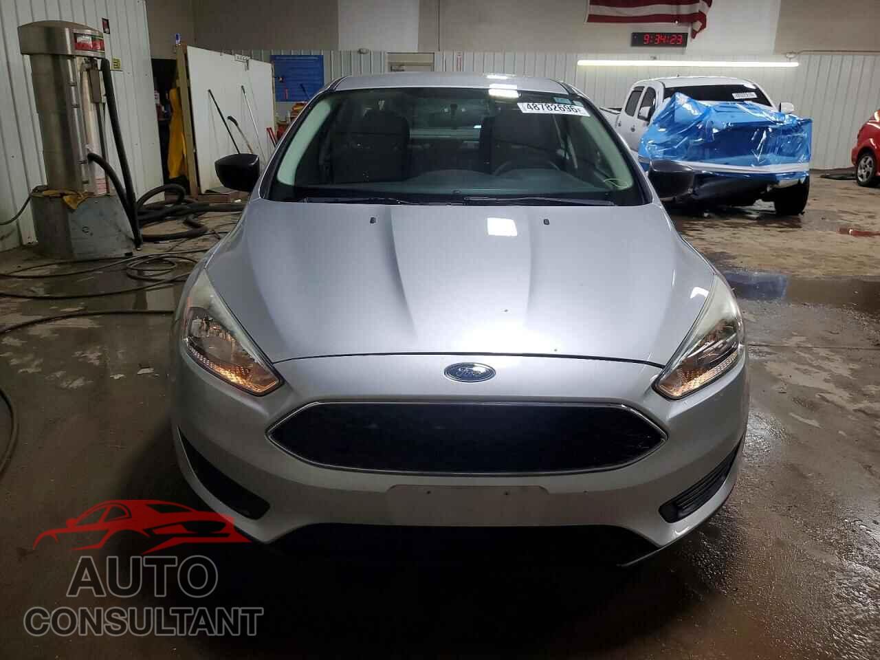 FORD FOCUS 2016 - 1FADP3E24GL386266