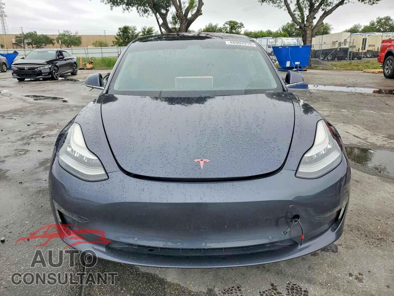 TESLA MODEL 3 2018 - 5YJ3E1EB3JF121137