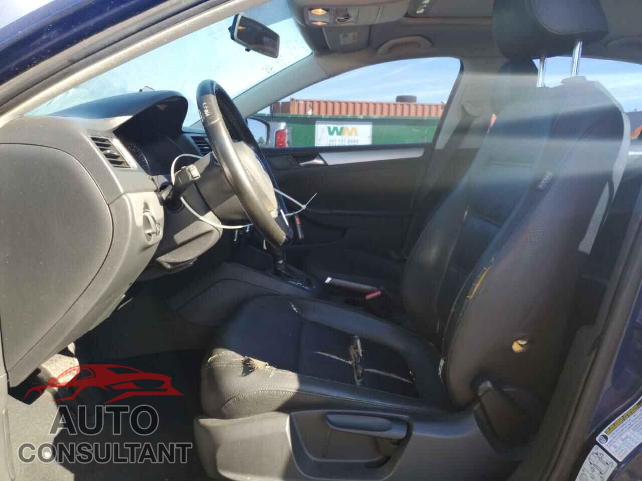 VOLKSWAGEN JETTA 2012 - 3VWLX7AJ8CM322084