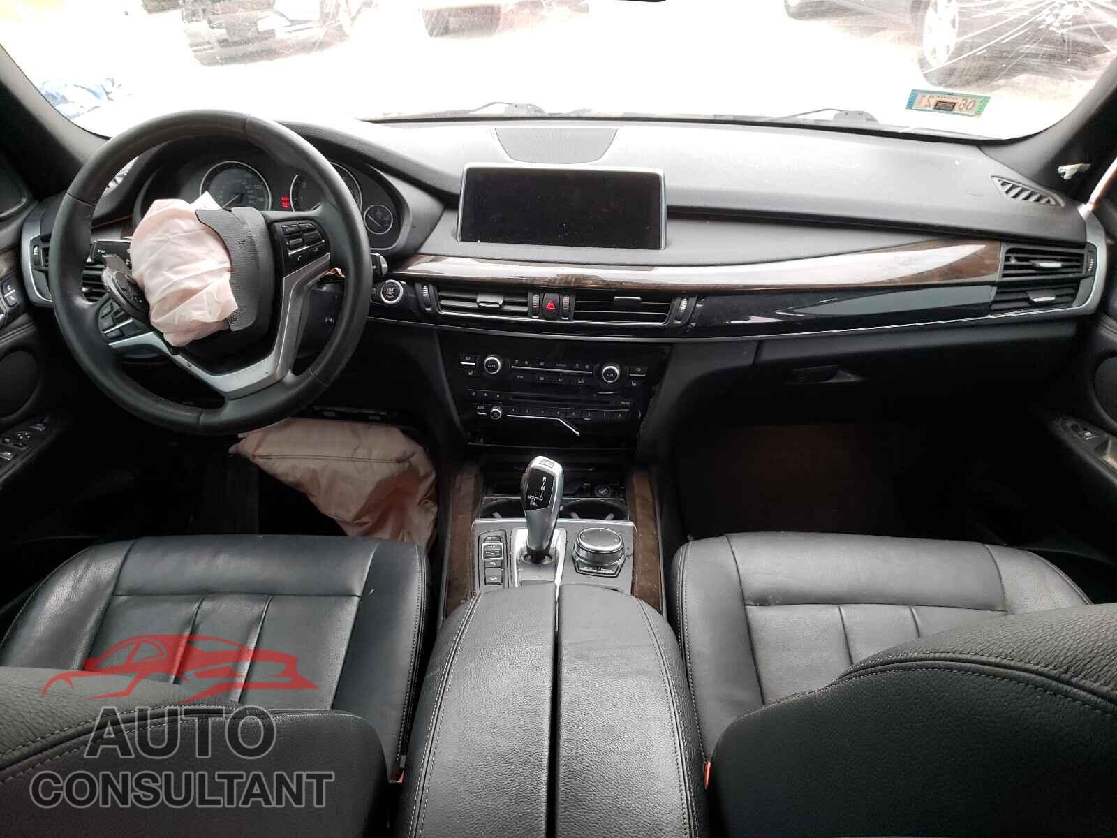 BMW X5 2017 - 5UXKR0C31H0X77236