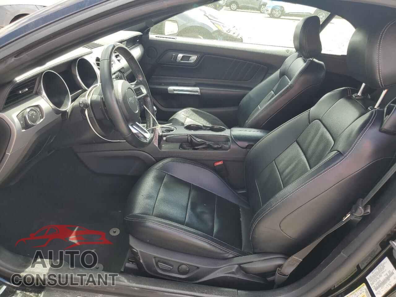 FORD MUSTANG 2021 - 1FATP8UH3M5115987