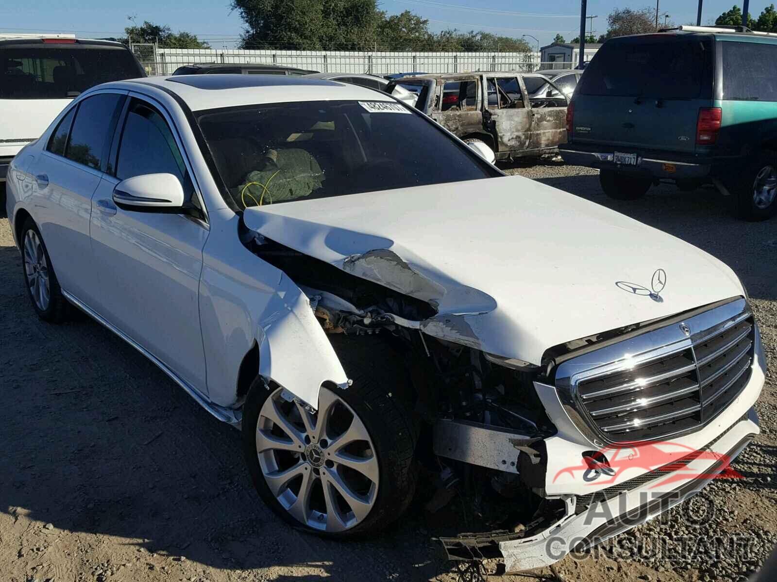 MERCEDES-BENZ E300 2018 - WDDZF4JB7JA297167