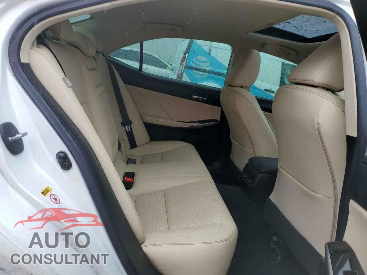 LEXUS IS 2016 - JTHBA1D21G5002472