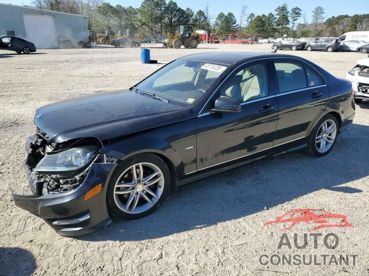 MERCEDES-BENZ C-CLASS 2012 - WDDGF4HB8CR200785