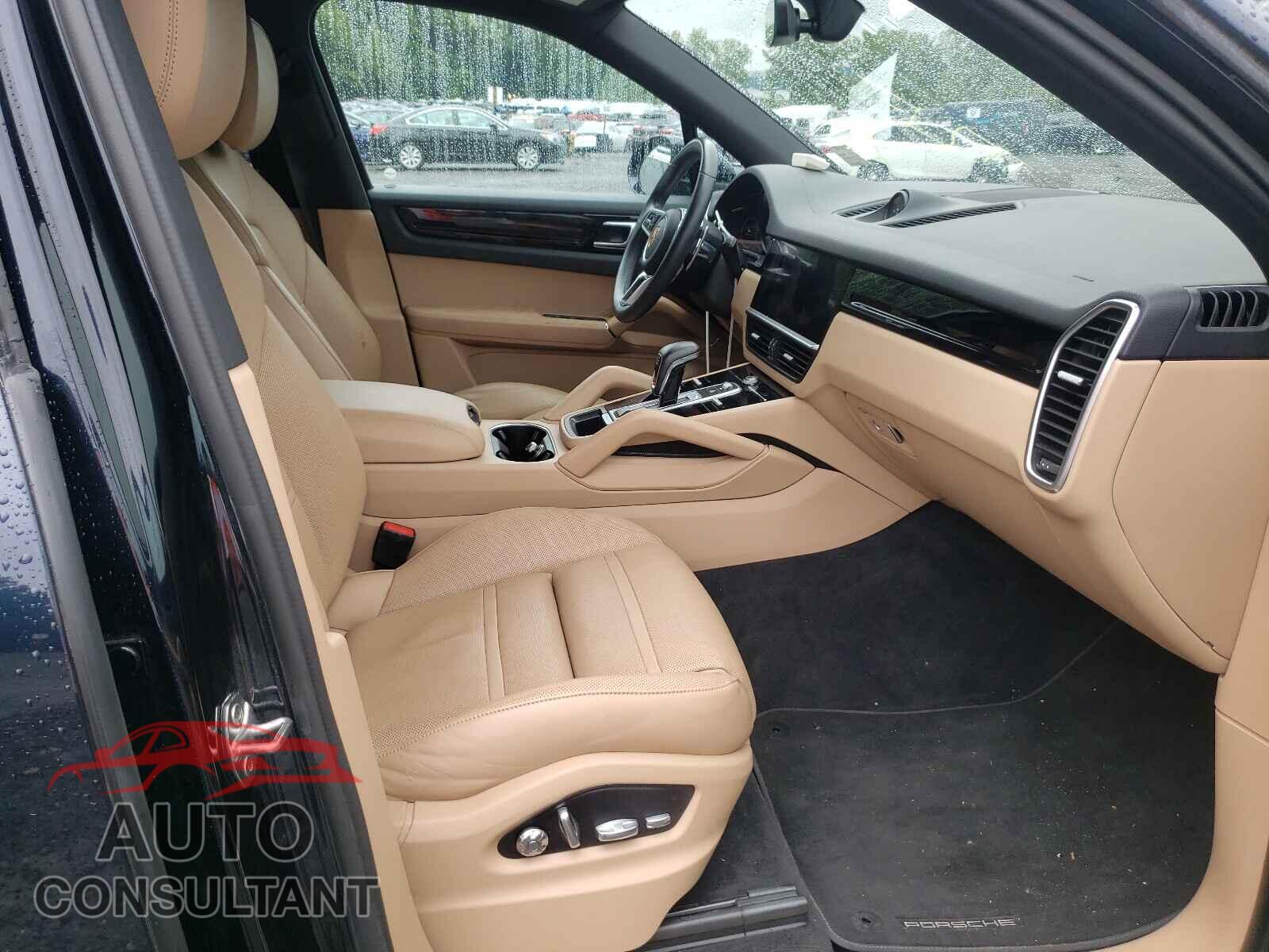 PORSCHE CAYENNE 2019 - WP1AA2AY3KDA00702