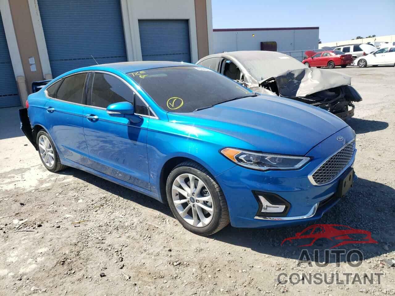 FORD FUSION 2019 - 3FA6P0SU3KR177897