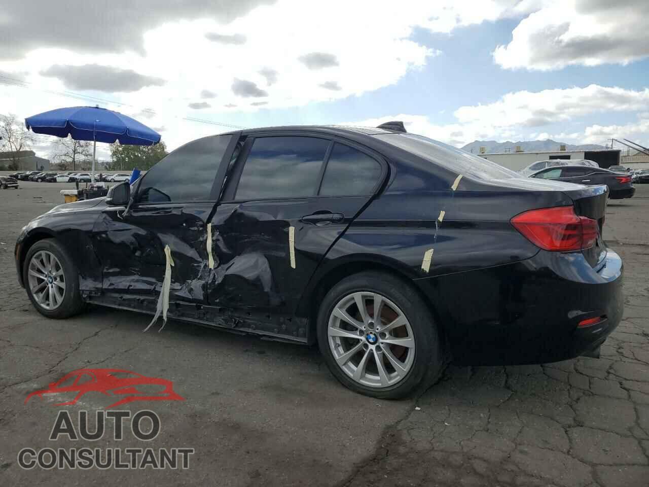 BMW 3 SERIES 2016 - WBA8E1G52GNU11082