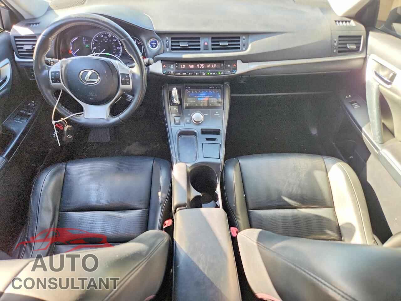 LEXUS CT 200 2013 - JTHKD5BH8D2124765