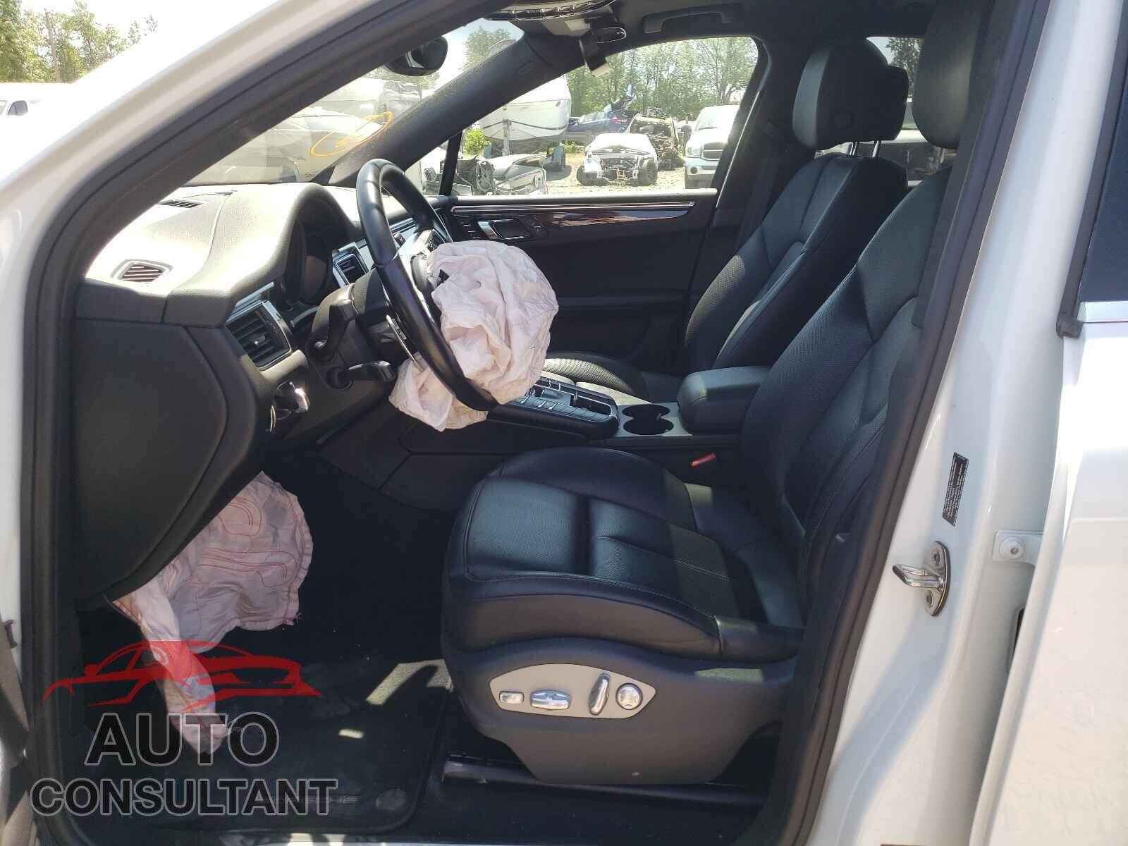 PORSCHE MACAN 2016 - WP1AB2A56GLB56233