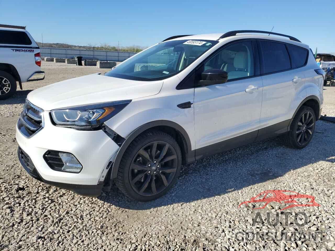 FORD ESCAPE 2018 - 1FMCU9HD5JUD43891