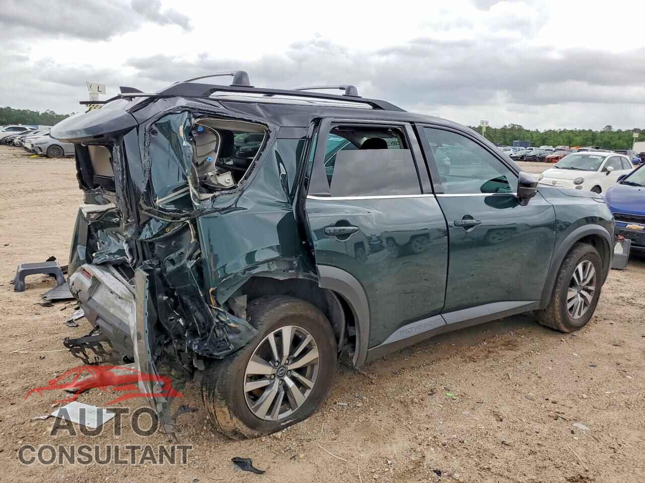 NISSAN PATHFINDER 2023 - 5N1DR3CA4PC210859