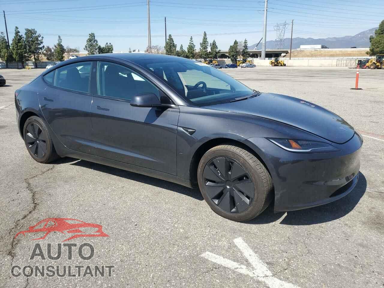 TESLA MODEL 3 2024 - 5YJ3E1EA0RF728745