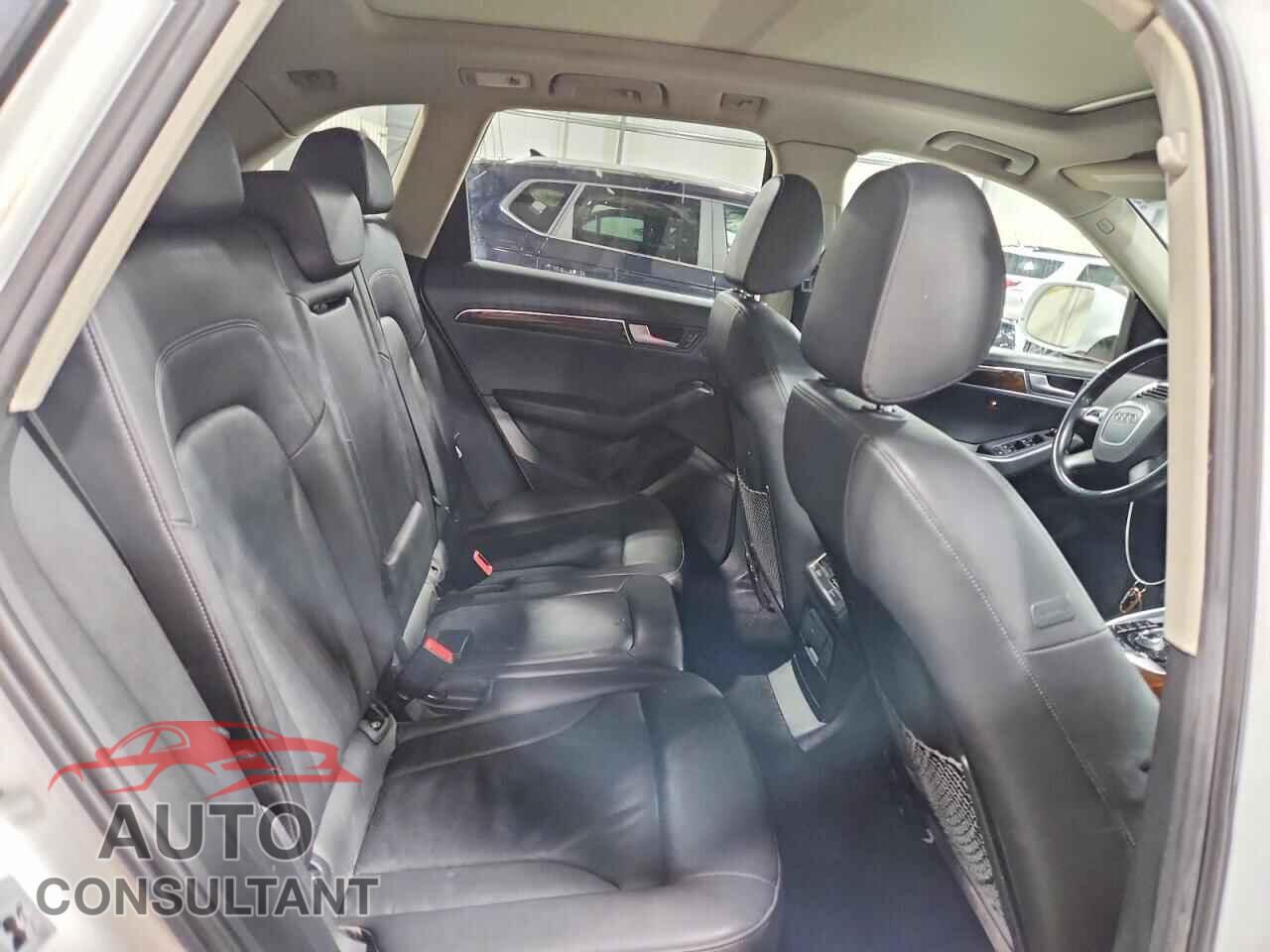 AUDI Q5 2012 - WA1LFAFP1CA012141