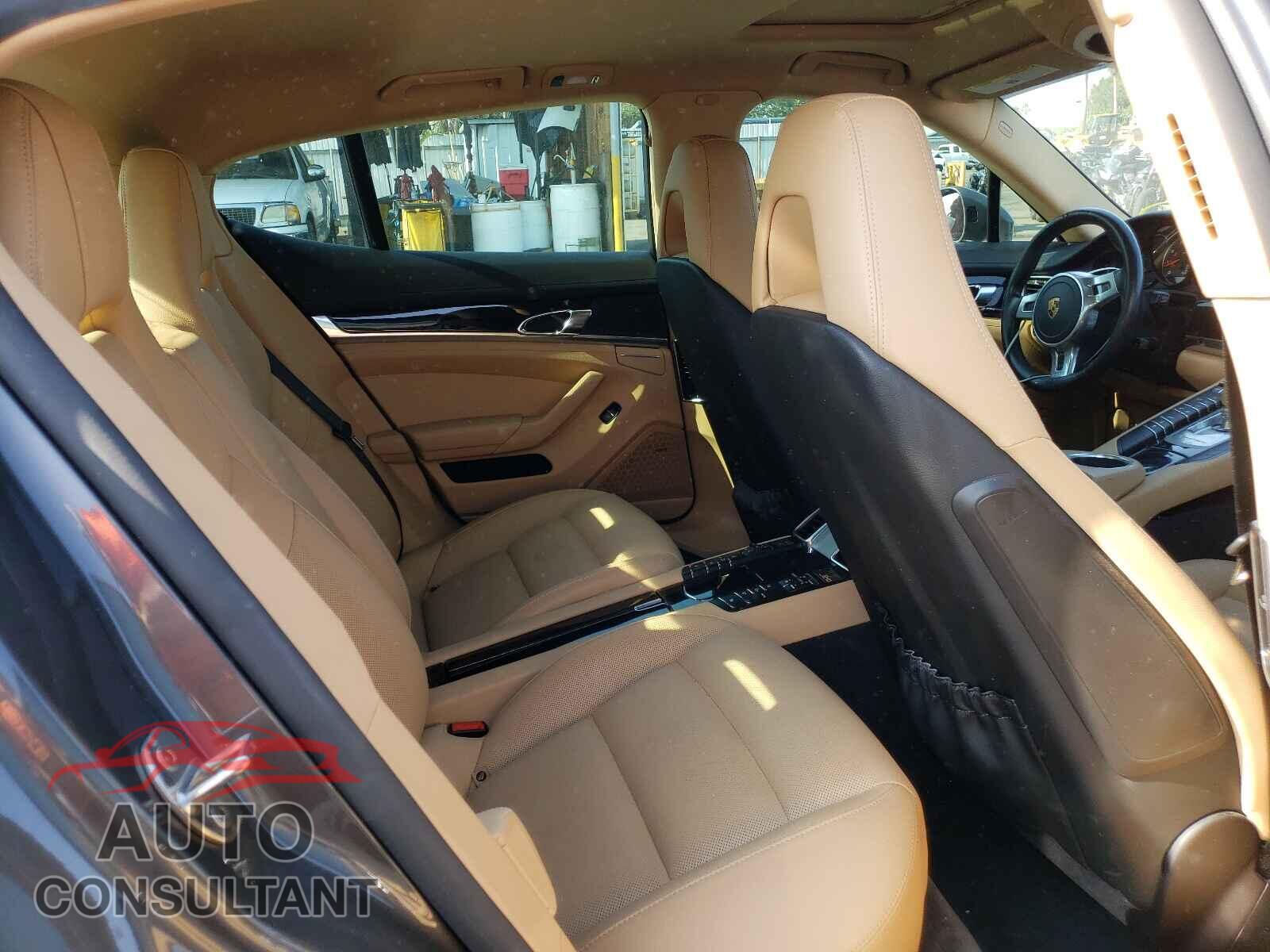 PORSCHE PANAMERA 2016 - WP0AA2A79GL002136