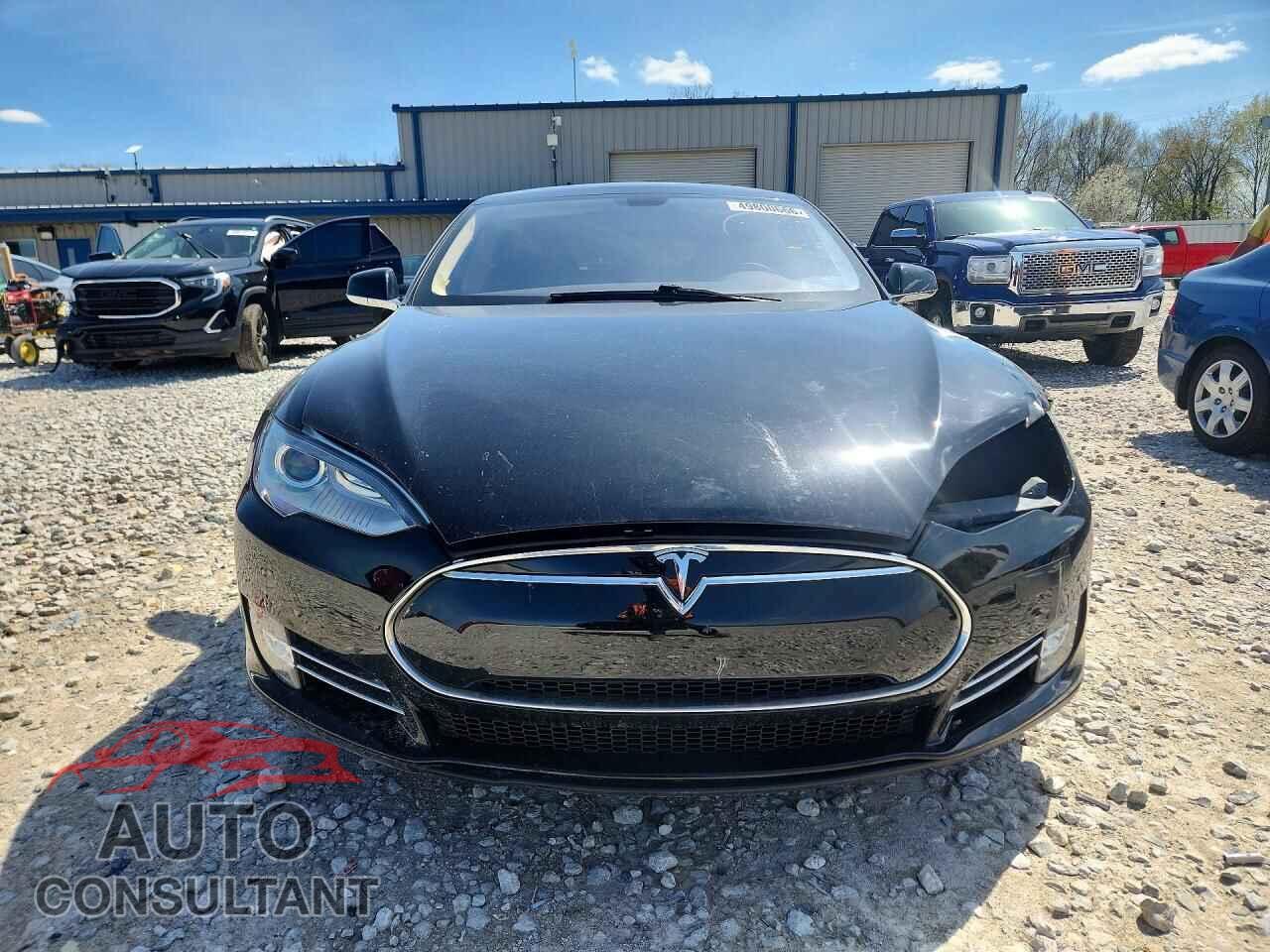 TESLA MODEL S 2013 - 5YJSA1DP9DFP06569