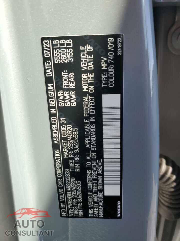 VOLVO XC40 2024 - YV4EH3HL4R2232839