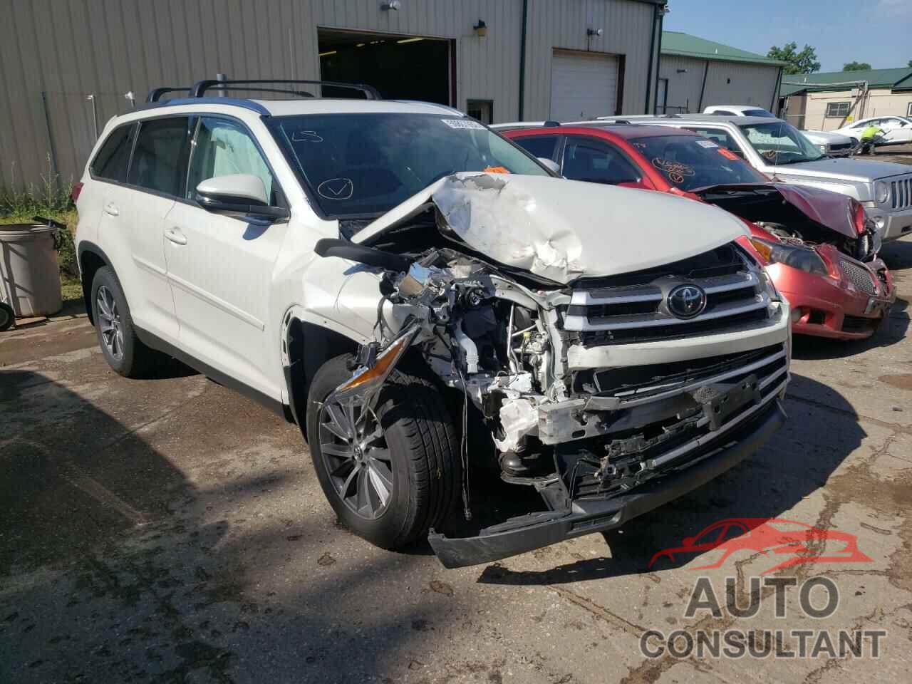 TOYOTA HIGHLANDER 2019 - 5TDJZRFH0KS930802