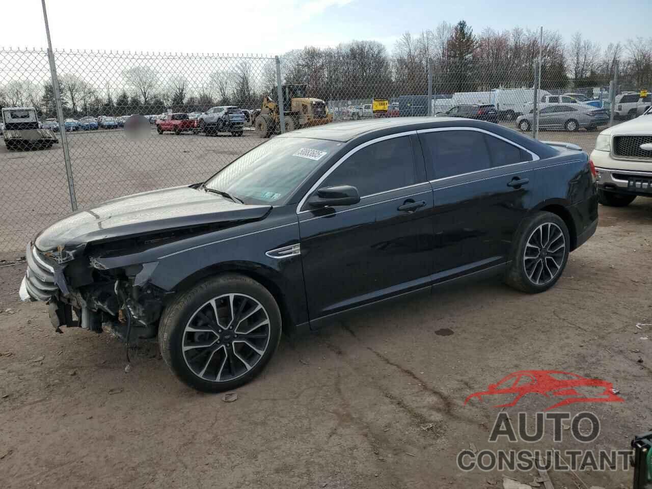 FORD TAURUS 2018 - 1FAHP2E8XJG137910