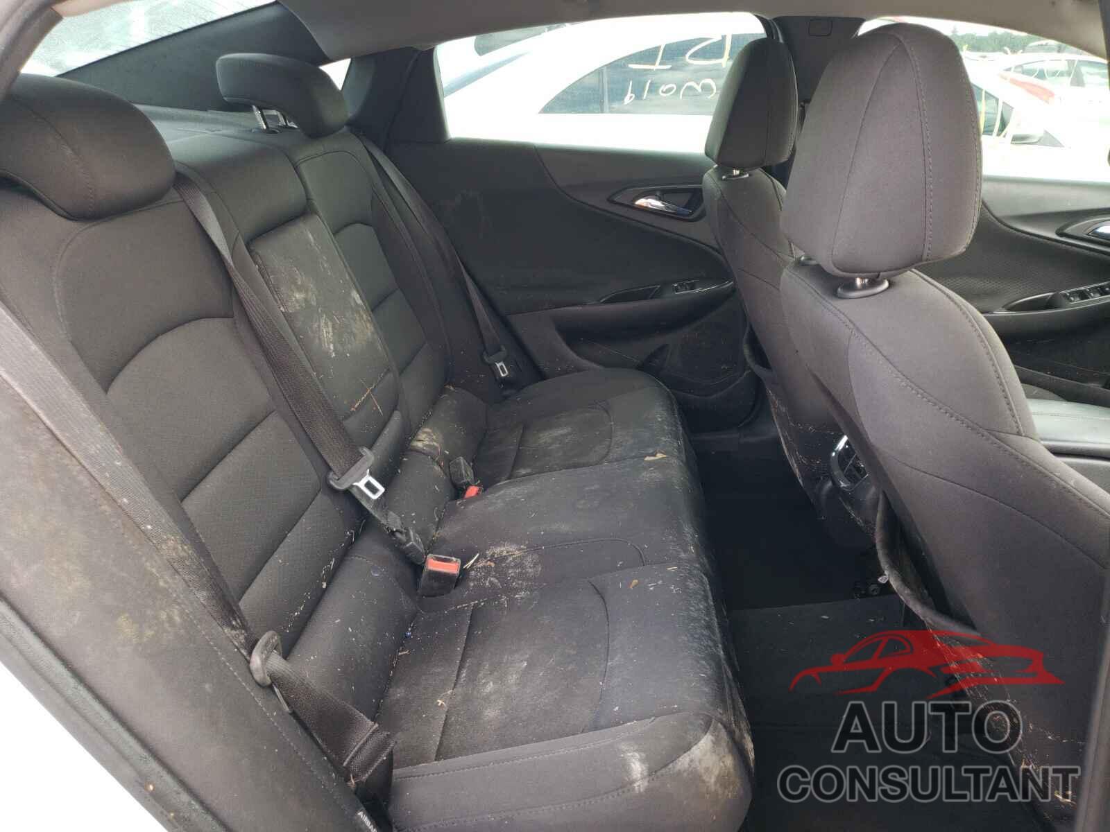 CHEVROLET MALIBU 2016 - 1G1ZE5ST4GF273763