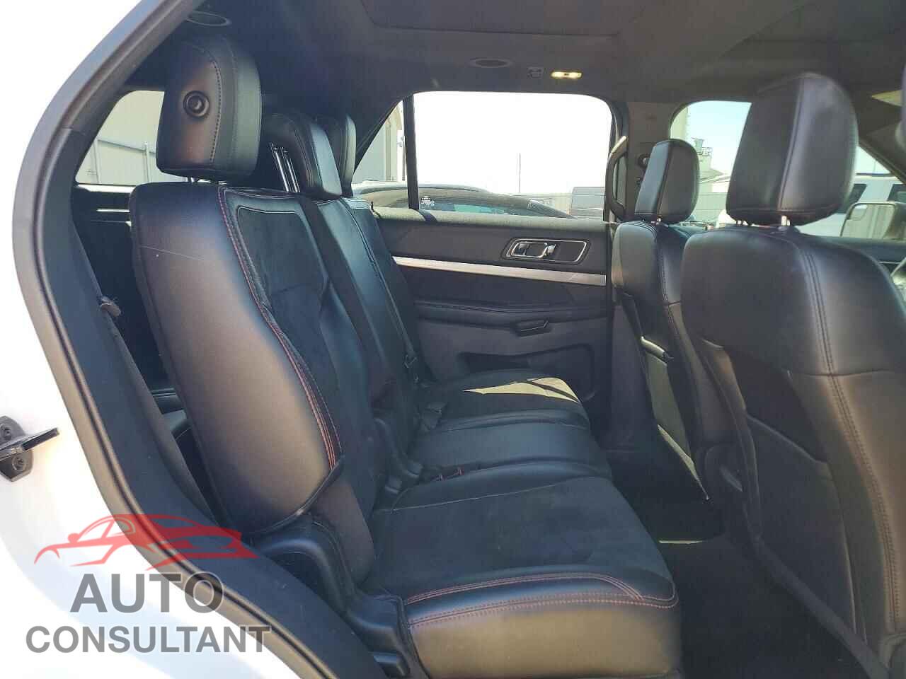 FORD EXPLORER 2018 - 1FM5K8D87JGB77051