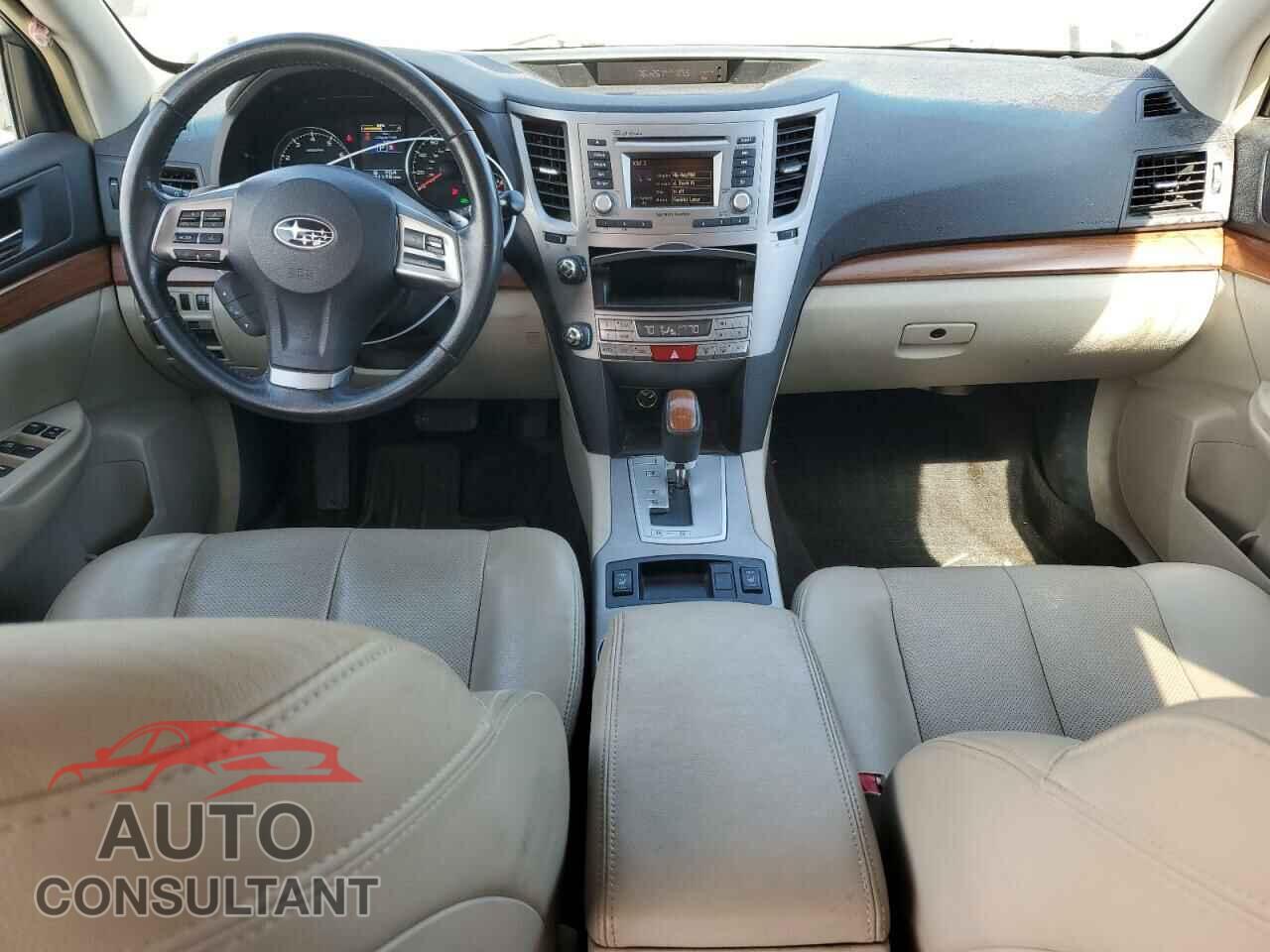 SUBARU OUTBACK 2014 - 4S4BRBLC5E3271329