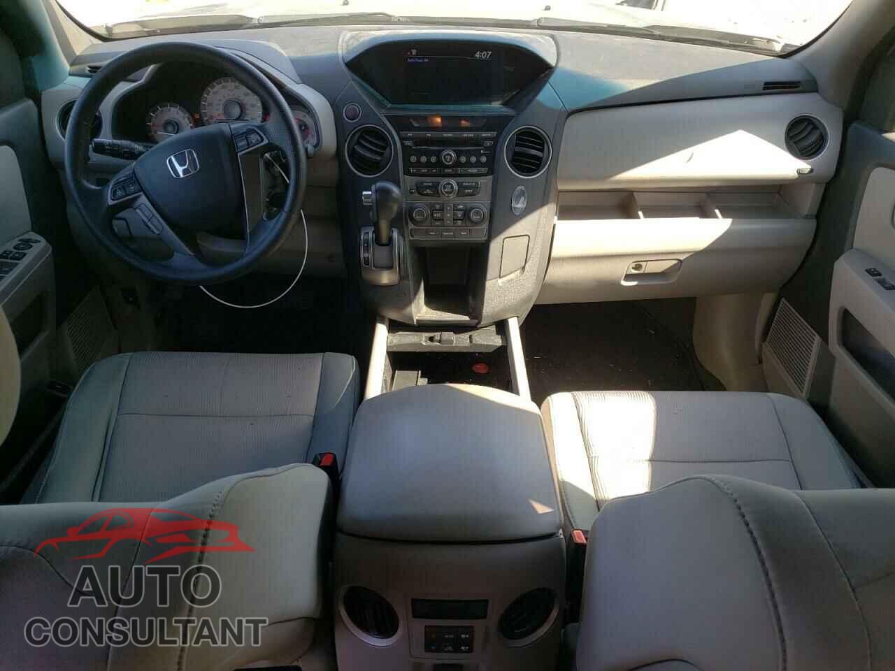 HONDA PILOT 2015 - 5FNYF3H44FB031983