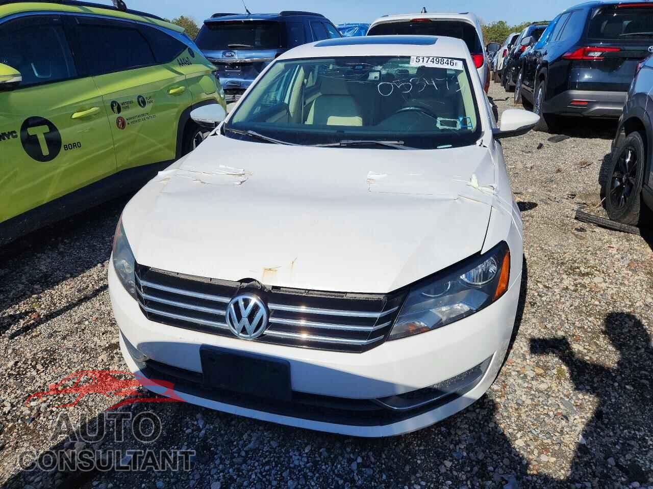 VOLKSWAGEN PASSAT 2012 - 1VWBP7A31CC053473