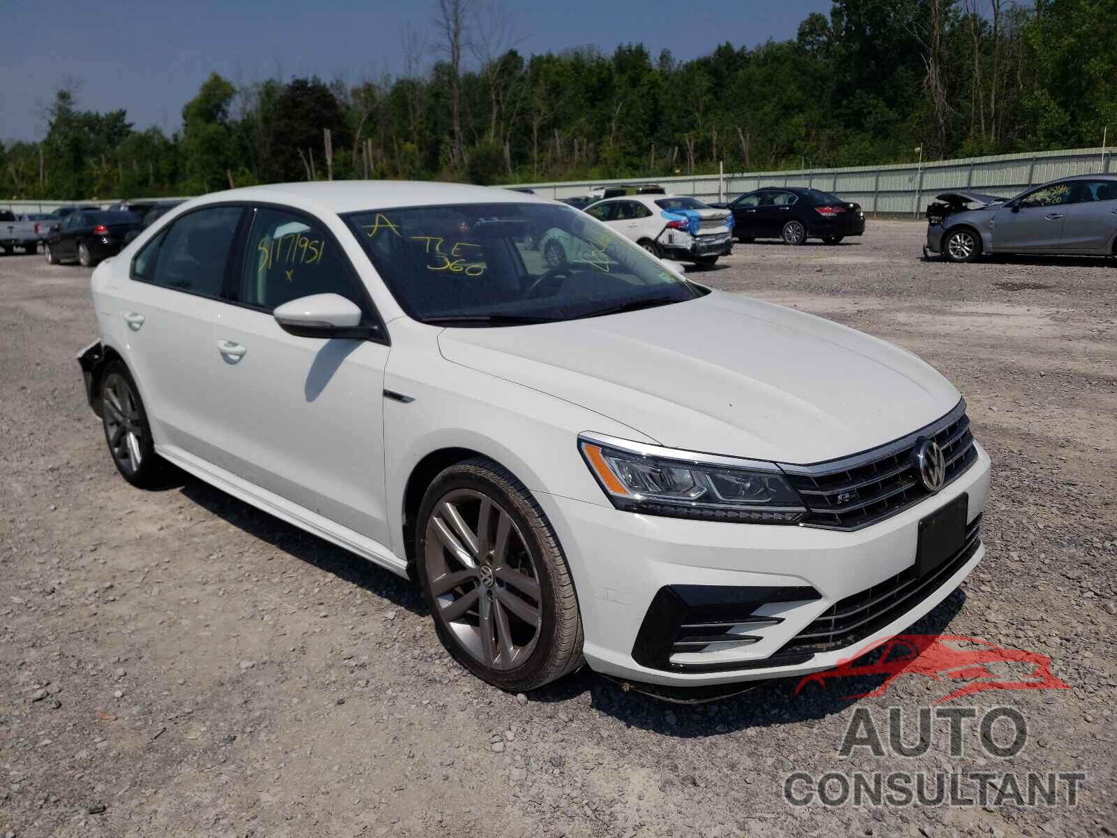 VOLKSWAGEN PASSAT 2018 - 1VWAA7A38JC021212