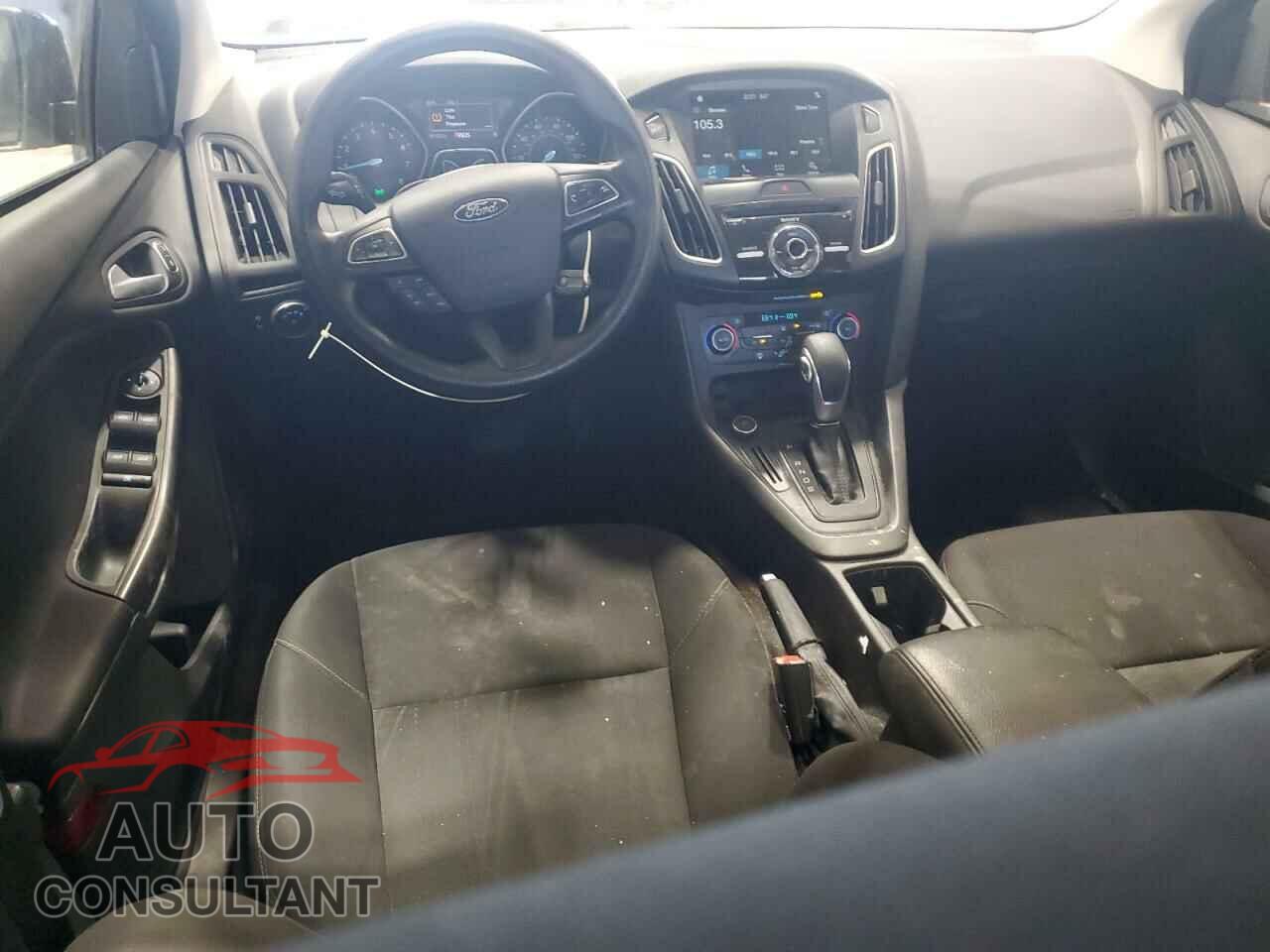 FORD FOCUS 2017 - 1FADP3H22HL340125