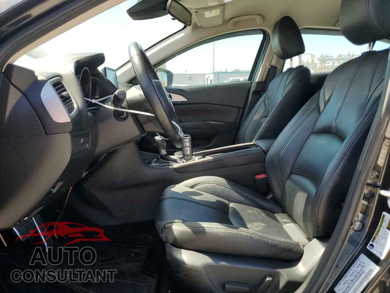 MAZDA 3 2017 - JM1BN1V74H1109220