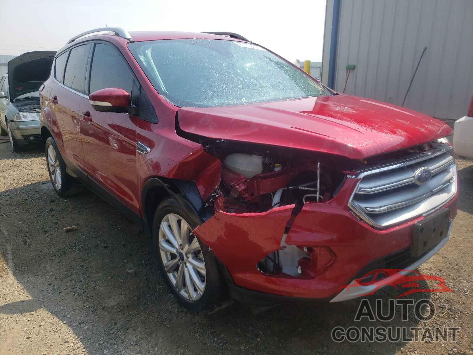 FORD ESCAPE 2017 - 1FMCU0J99HUD12347