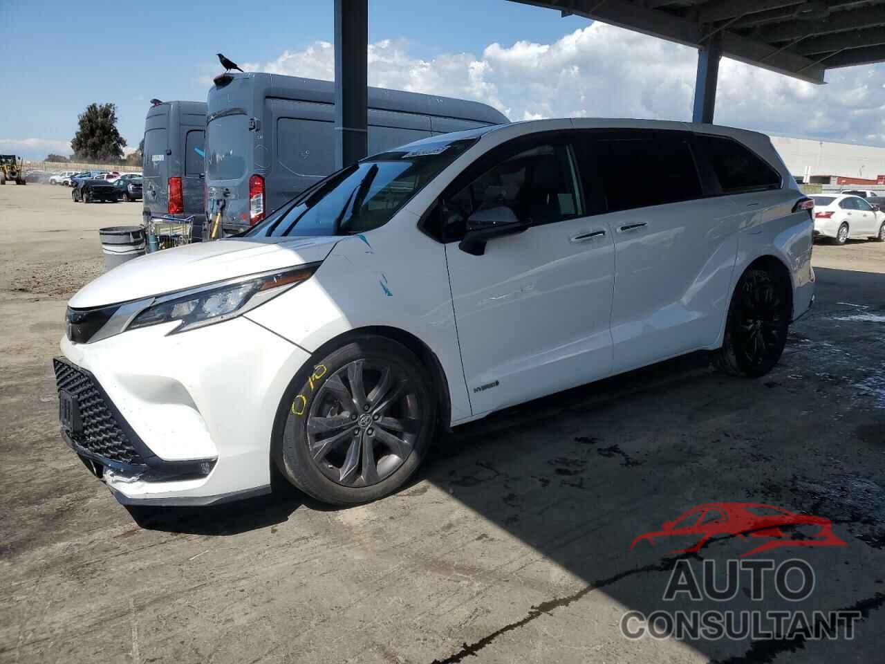 TOYOTA SIENNA 2021 - 5TDXRKEC3MS005215
