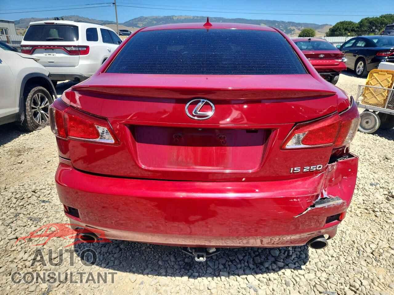 LEXUS IS 2011 - JTHBF5C24B5145273