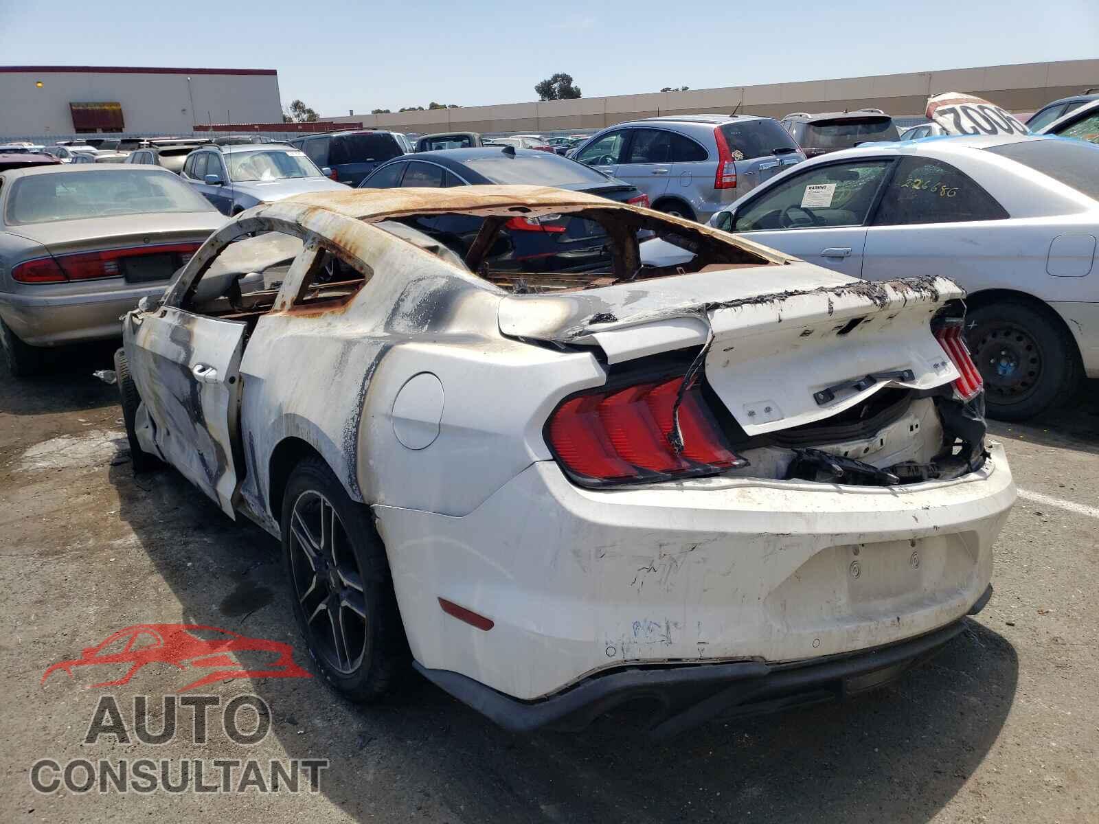 FORD MUSTANG 2020 - 1FA6P8TH7L5126276