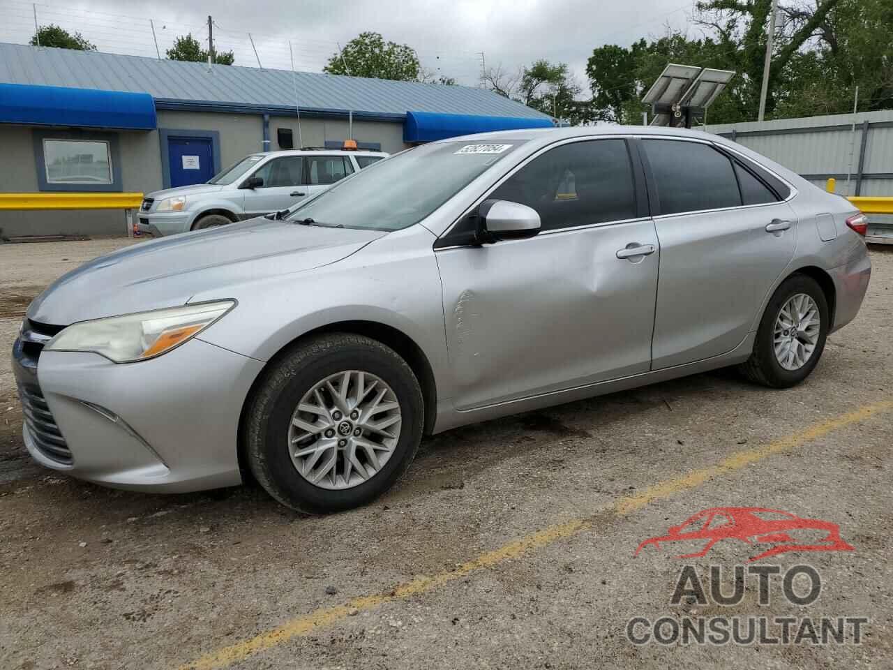 TOYOTA CAMRY 2016 - 4T4BF1FK5GR566326