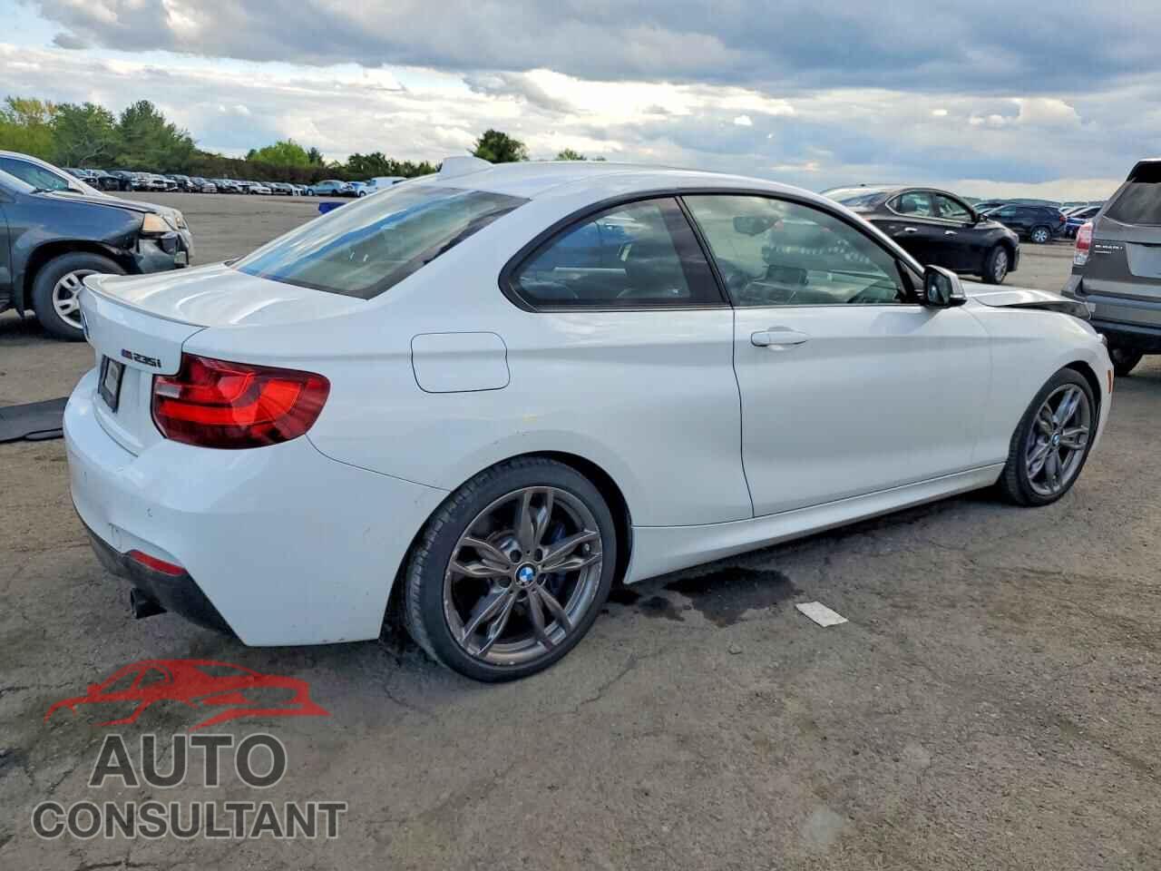 BMW M2 2016 - WBA1J9C57GV695925