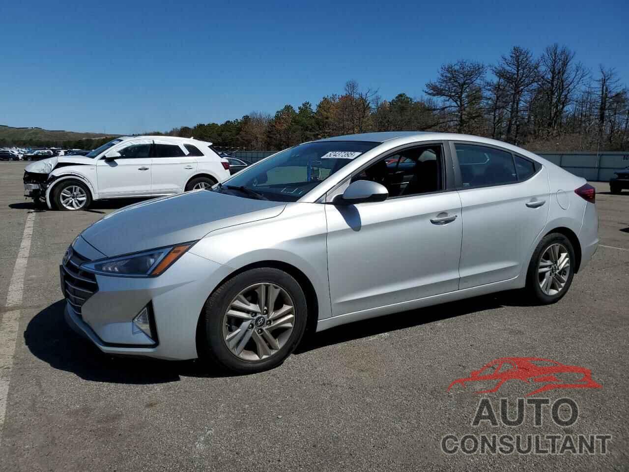 HYUNDAI ELANTRA 2019 - 5NPD84LF7KH433452