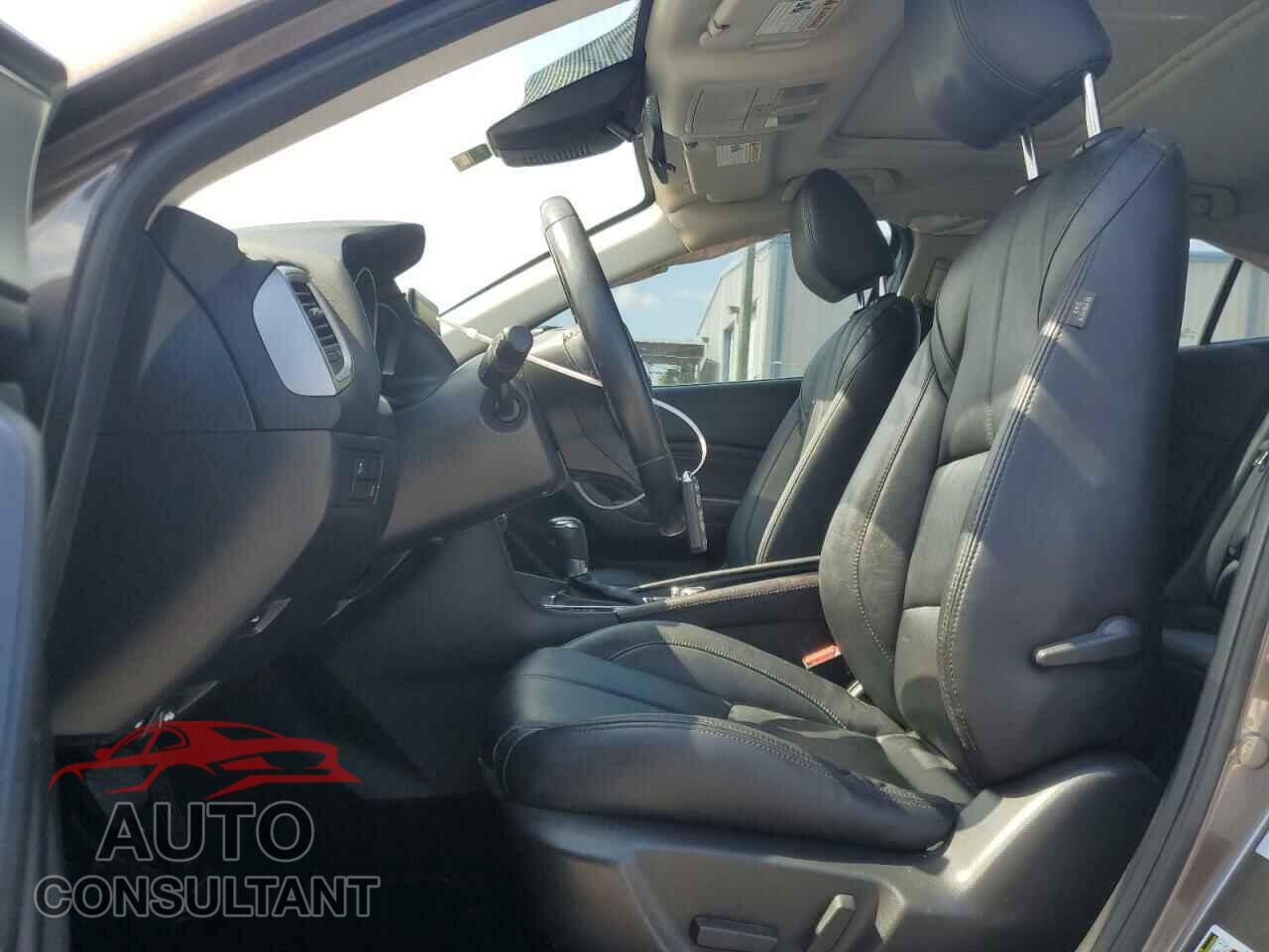 MAZDA 3 2017 - 3MZBN1V73HM112139