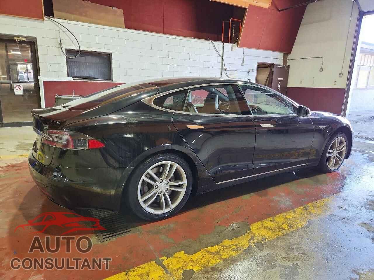 TESLA MODEL S 2016 - 5YJSA1E1XGF156264