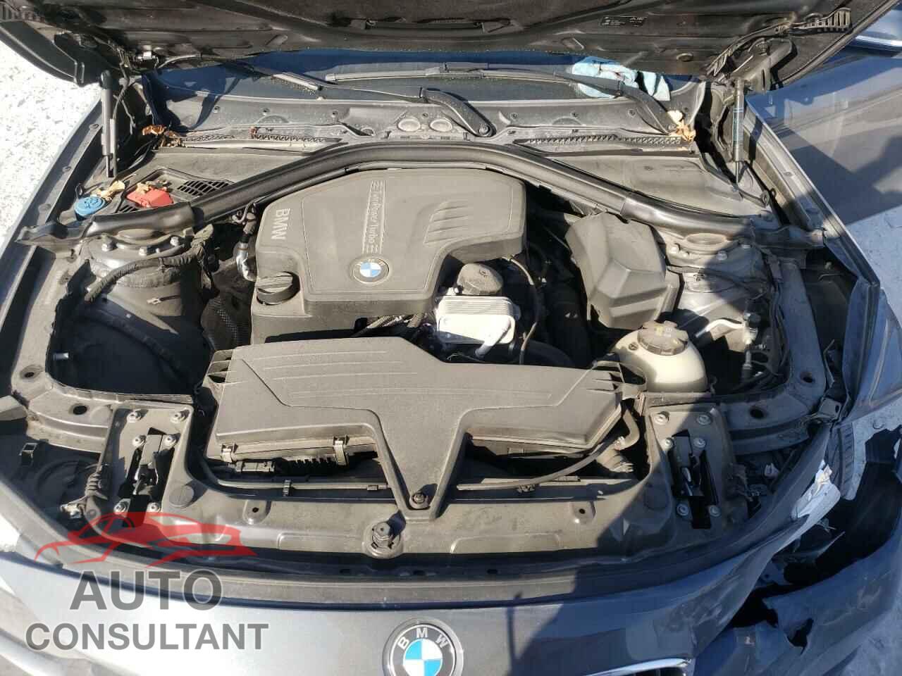 BMW 3 SERIES 2016 - WBA8E9G59GNU28346