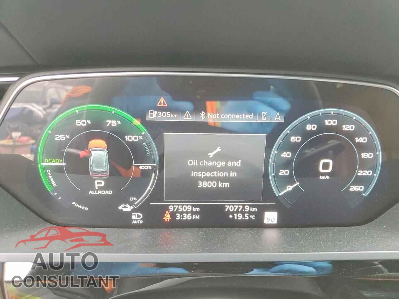 AUDI E-TRON 2019 - WA1VAAGE3KB015667