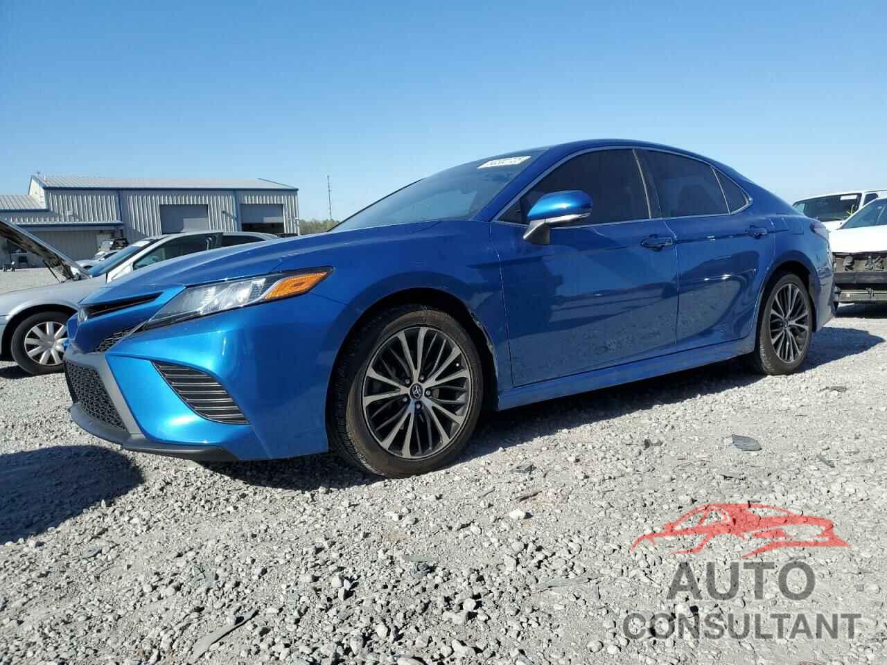 TOYOTA CAMRY 2018 - 4T1B11HK5JU067765