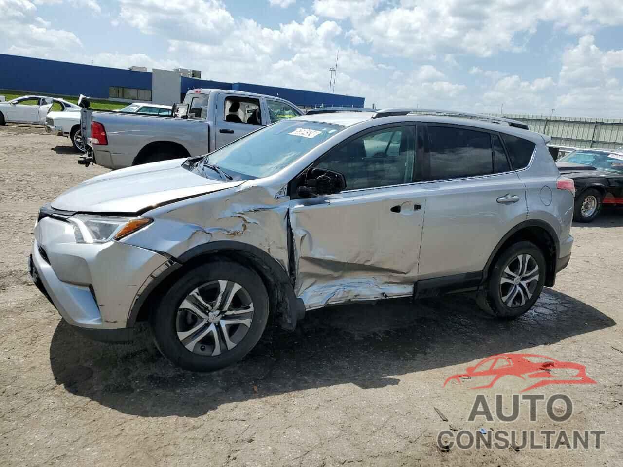 TOYOTA RAV4 2018 - JTMBFREV9JJ220670