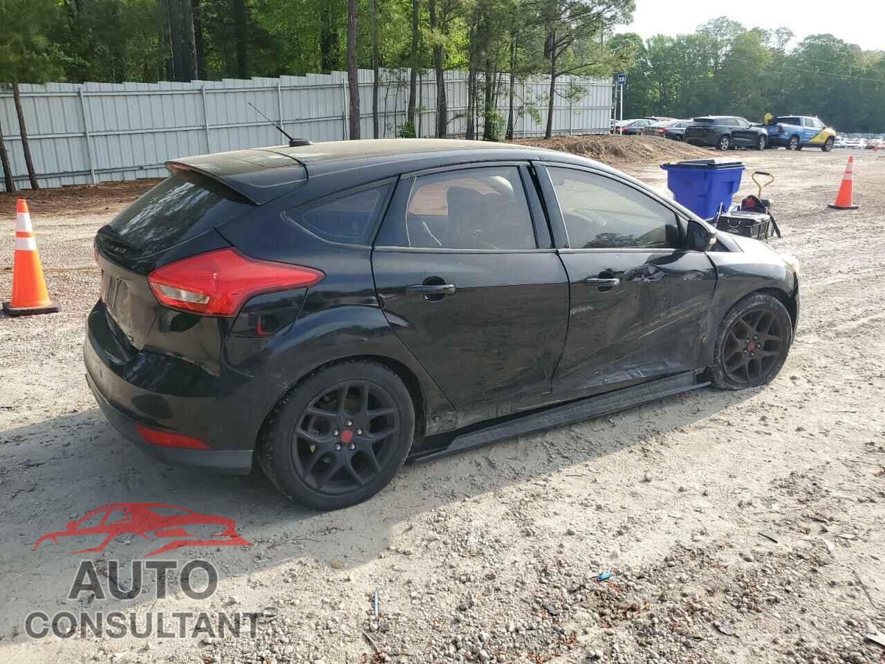 FORD FOCUS 2016 - 1FADP3K25GL332446