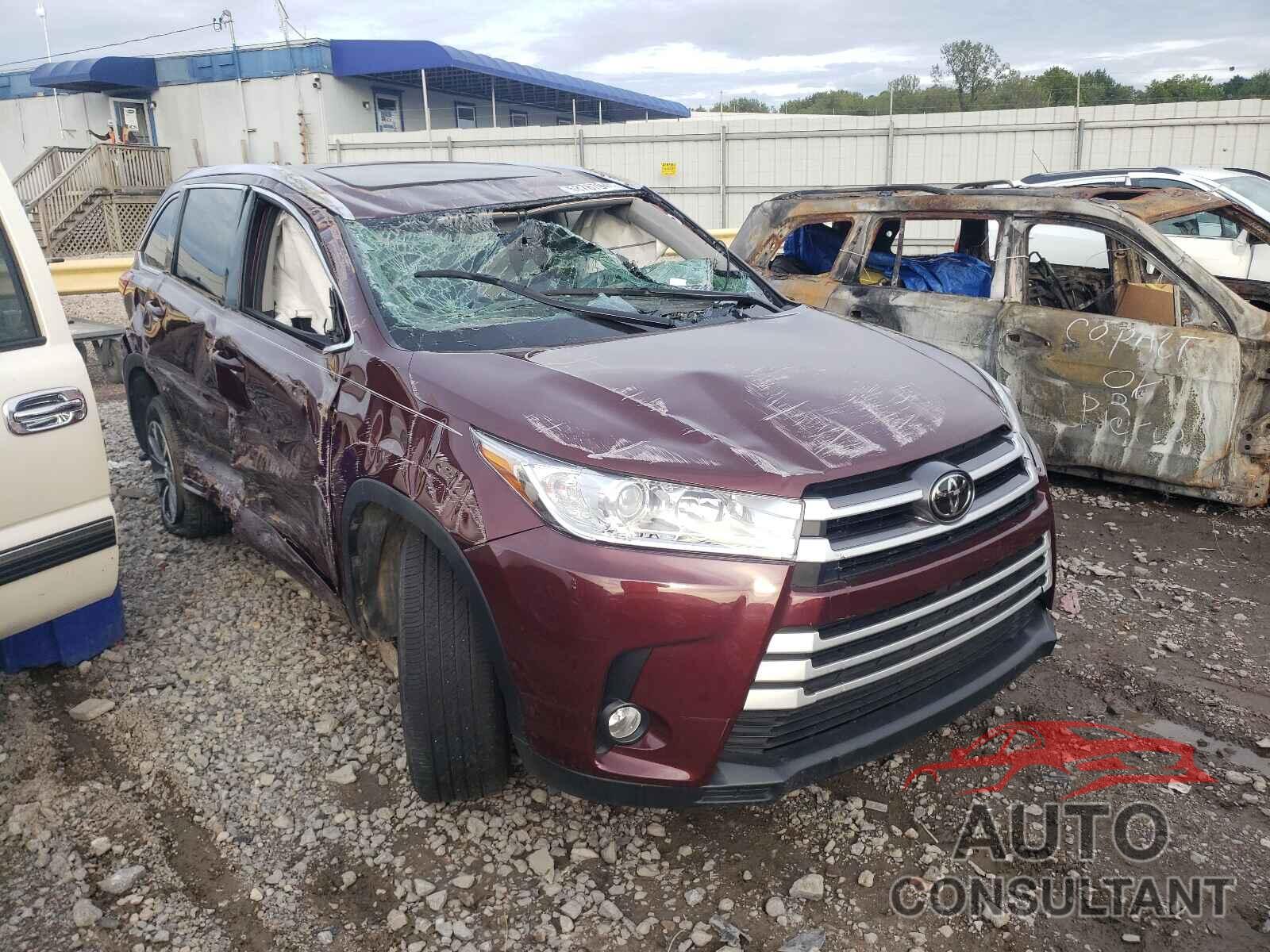 TOYOTA HIGHLANDER 2017 - 5TDKZRFH4HS221173