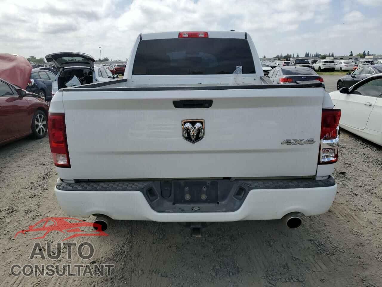 DODGE RAM 1500 2012 - 1C6RD7FT2CS142257