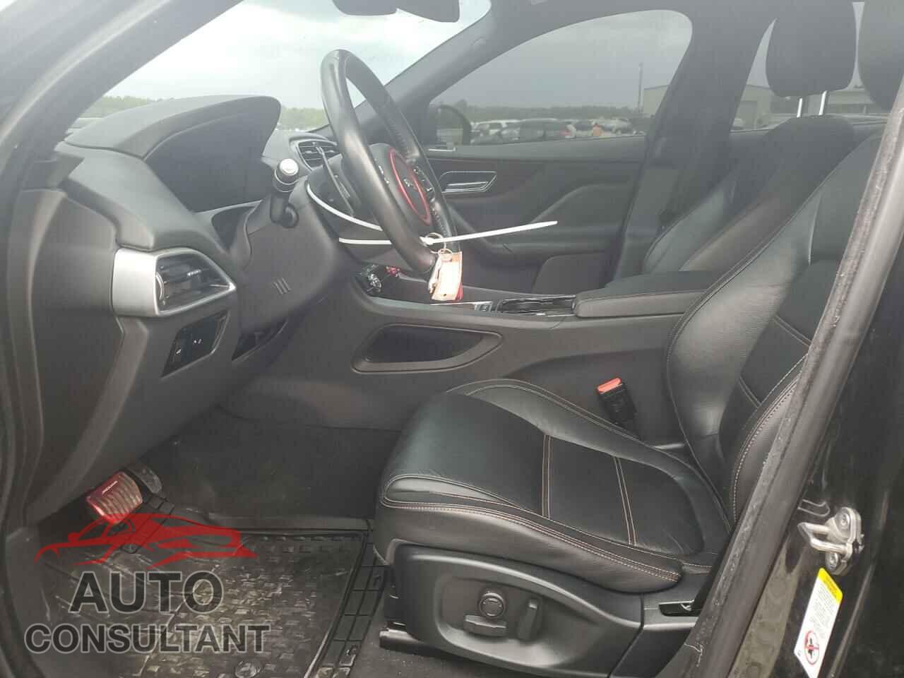 JAGUAR F-PACE 2017 - SADCK2BV7HA488773