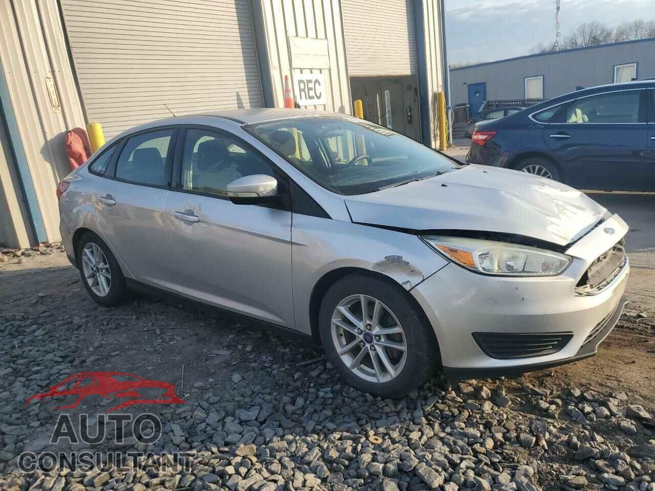 FORD FOCUS 2015 - 1FADP3F27FL235077