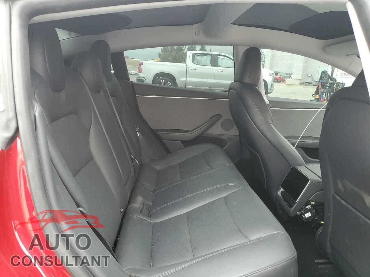 TESLA MODEL 3 2024 - 5YJ3E1EA2RF748155