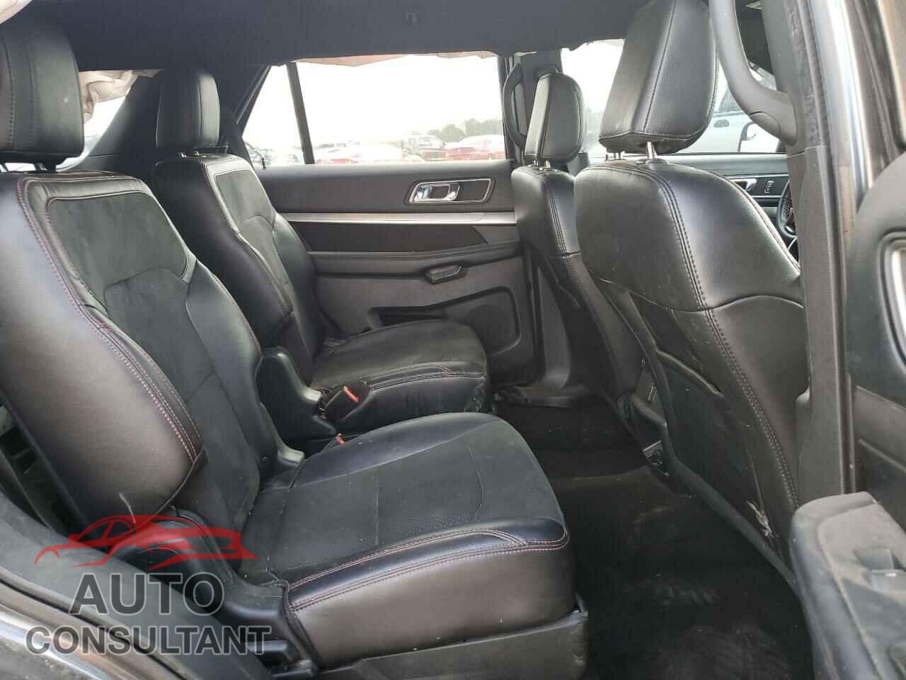 FORD EXPLORER 2018 - 1FM5K7D8XJGB26072